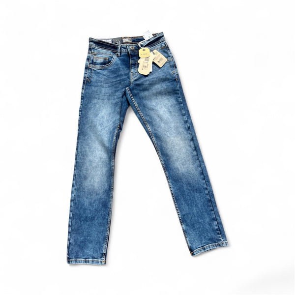 STRAIGHT FIT JEANS