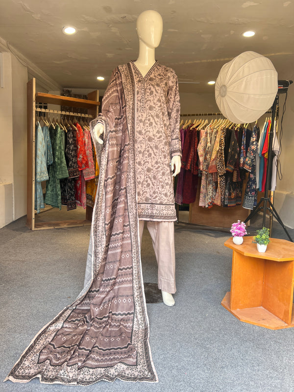 MAHNAZ STITCHED PRINTED 3PIECE LAWN