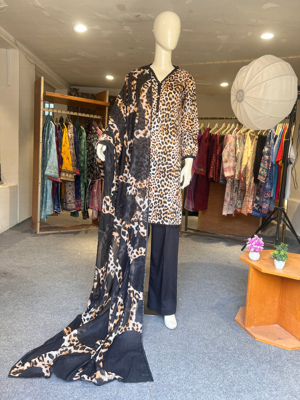 REGALIA STITCHED PRINTED 3PIECE LAWN