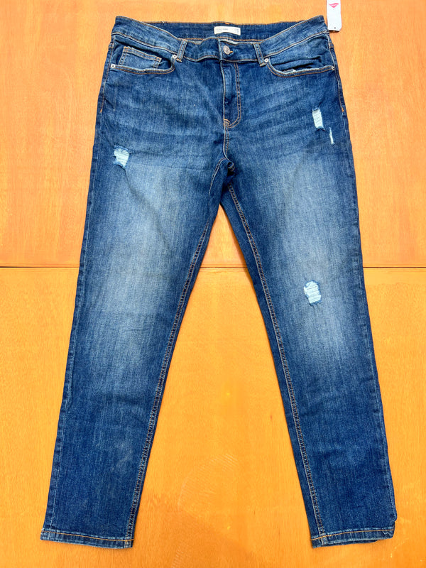 SLIM FIT JEANS