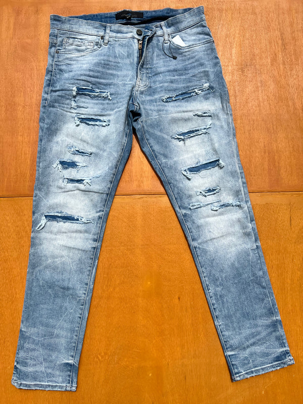 STRAIGHT FIT JEANS