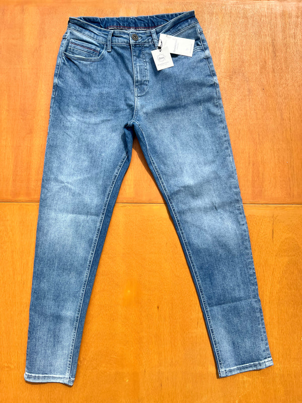 SLIM FIT JEANS