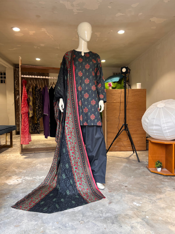 ZAHRA STITCHED 3PIECE PRINTED LAWN