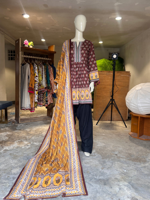 ZELLBURY STITCHED PRINTED KHADDAR 2PIECE SHIRT & DUPATTA