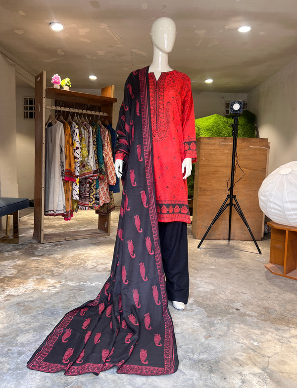 ZELLBURY STITCHED PRINTED KHADDAR 2PIECE SHIRT & DUPATTA