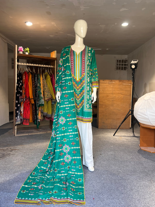 ZELLBURY STITCHED PRINTED KHADDAR 2PIECE SHIRT & DUPATTA